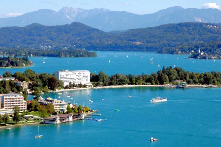 Stunning Woerthersee Holiday Home Sekull Extérieur photo