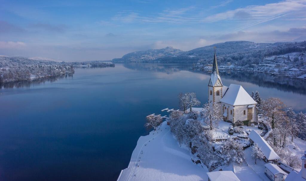 Stunning Woerthersee Holiday Home Sekull Extérieur photo